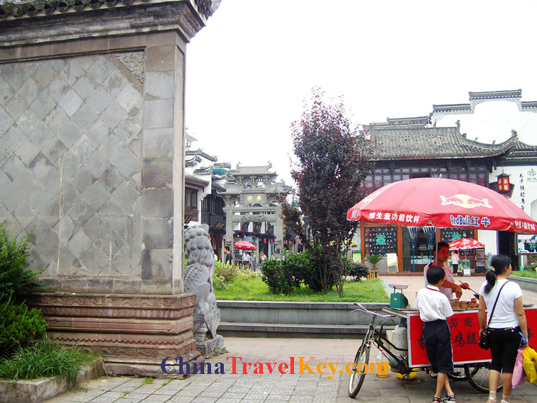 photo of huangshan tunxi street
