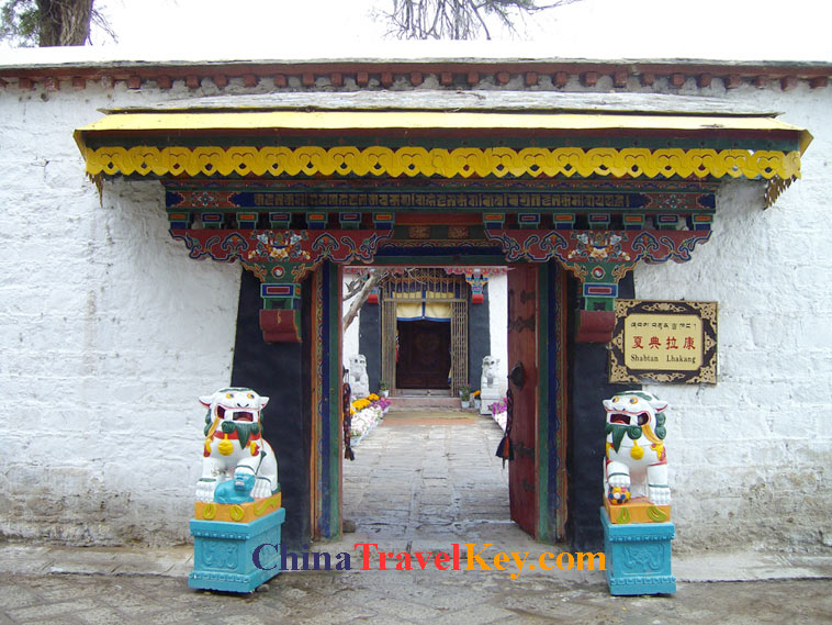 photo of lhasa norbulingka park