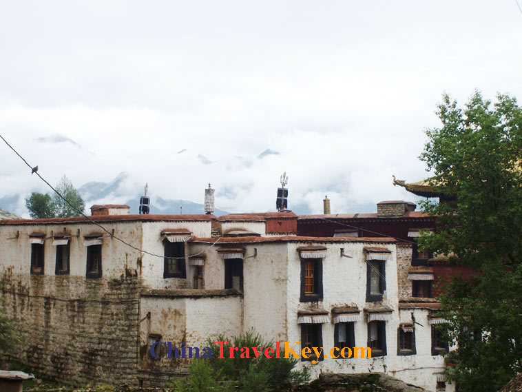 photo of lhasa sera monastery