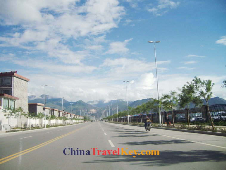 photo of lhasa street