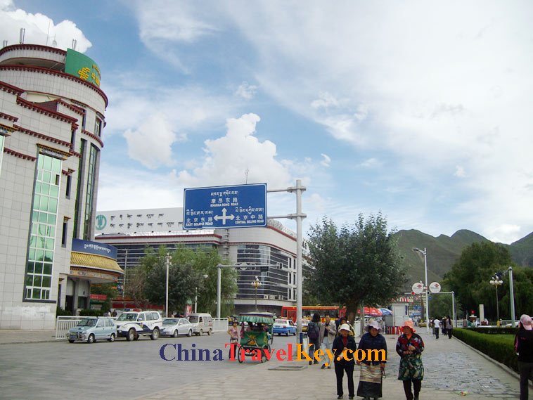 photo of lhasa street