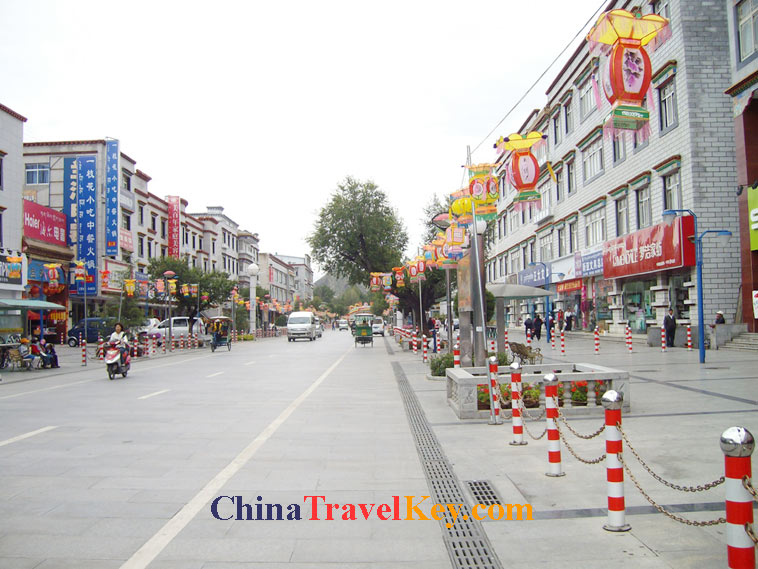 photo of lhasa street