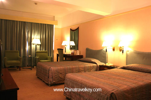 Guestroom of Eastern Light International Hotel Qingdao