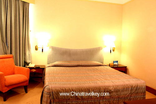 Guestroom of Eastern Light International Hotel Qingdao