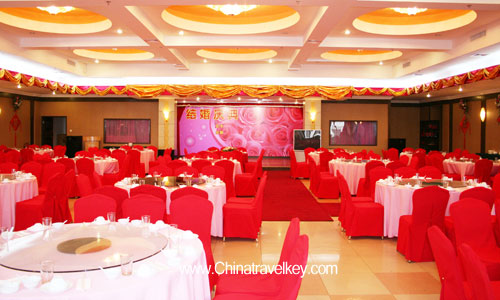 Restaurant of Eastern Light International Hotel Qingdao