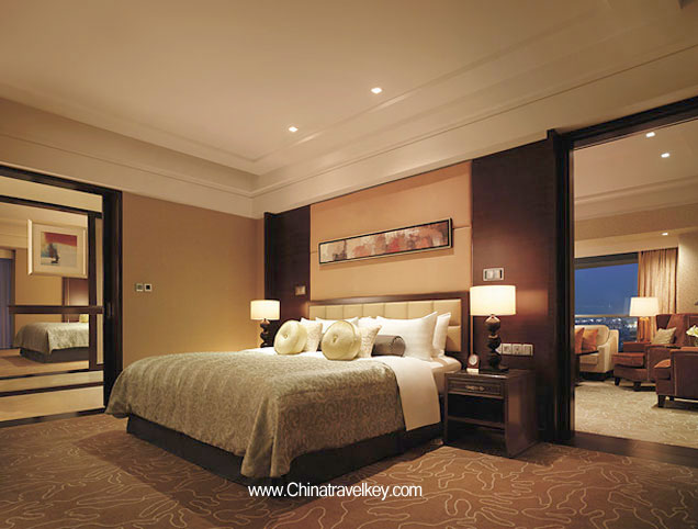 Guestroom of Shangri-La Hotel Qingdao