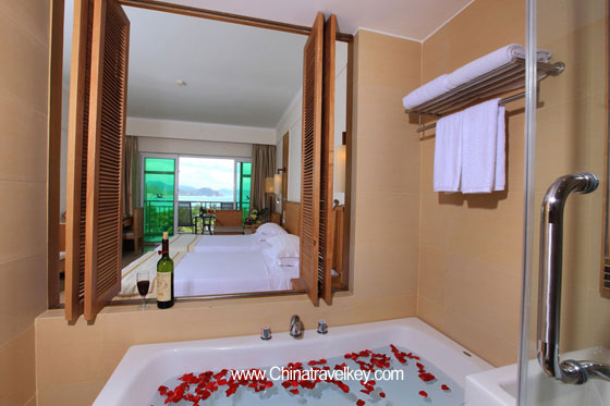 Guestroom of Landscape Beach Hotel Sanya