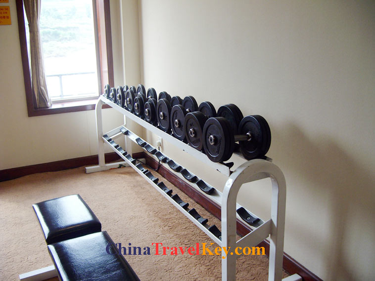 photo of Yangtze River oriental king ship gymnasium