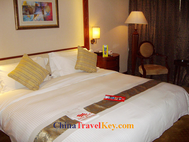 photo oriental king ship inside