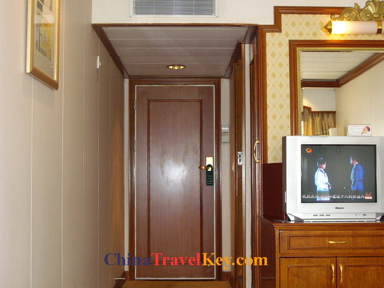photo oriental king ship inside