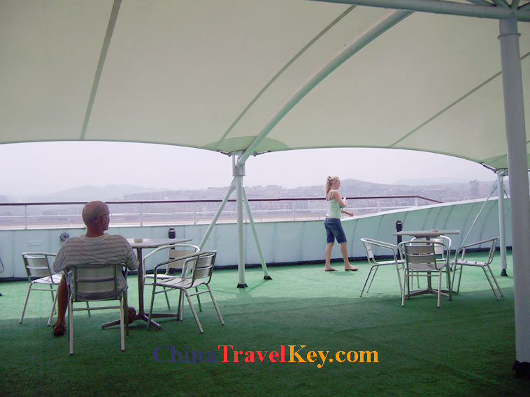 photo of oriental king ship outside