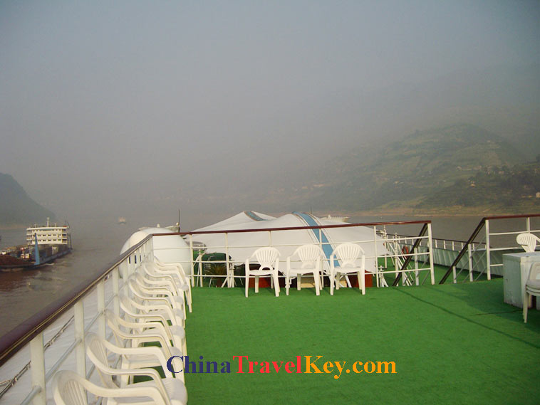 photo of oriental king ship outside