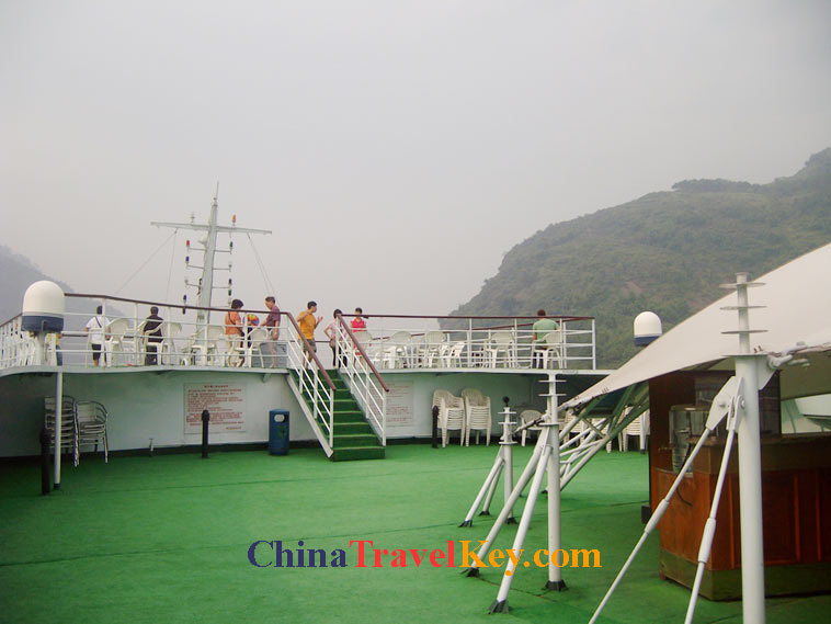 photo of oriental king ship outside