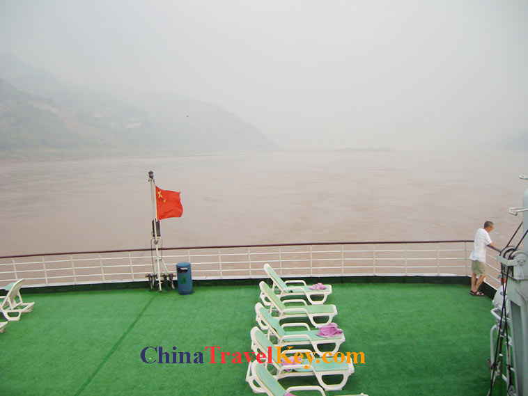 photo of oriental king ship outside