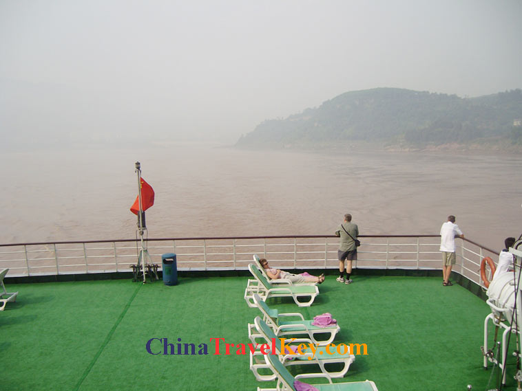 photo of oriental king ship outside