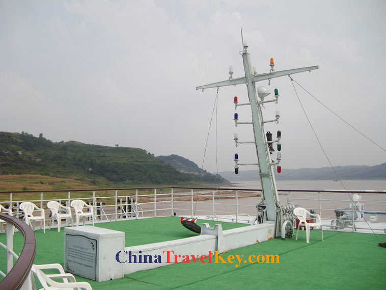 photo of oriental king ship outside