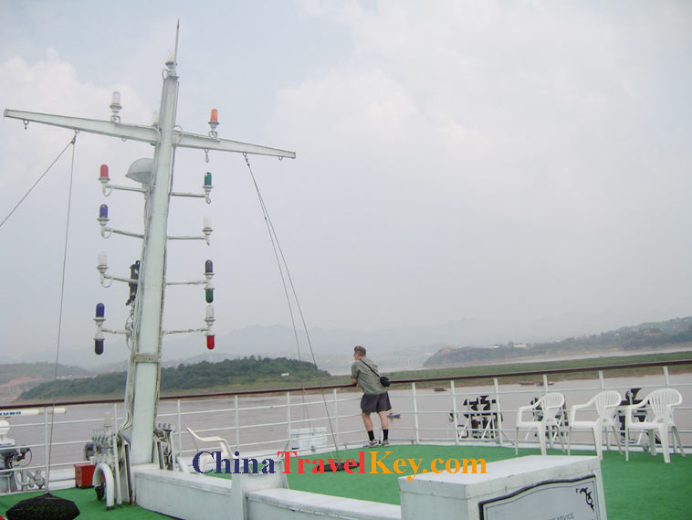 photo of oriental king ship outside