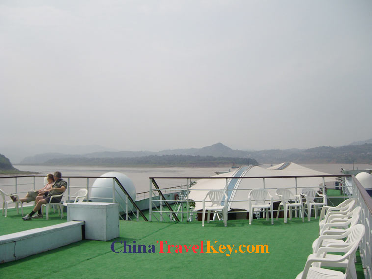 photo of oriental king ship outside
