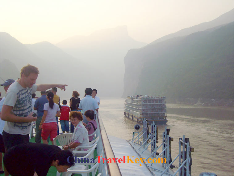 photo of Yangtze River qutang gorge
