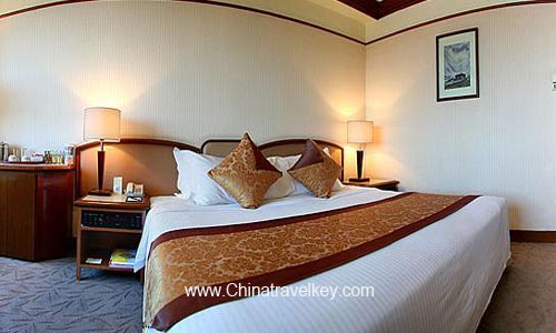 Guestroom of Gloria Plaza Hotel Beijing