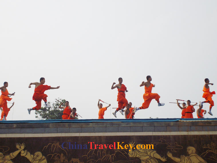 dengfeng shaolin kongfu show