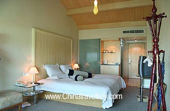 Guestroom of Eastern Business Hotel Hangzhou