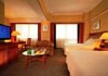 Guestroom of Radisson Plaza Hotel Hangzhou