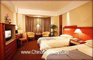 Guestroom of Ramada Plaza Hangzhou Haihua Hotel