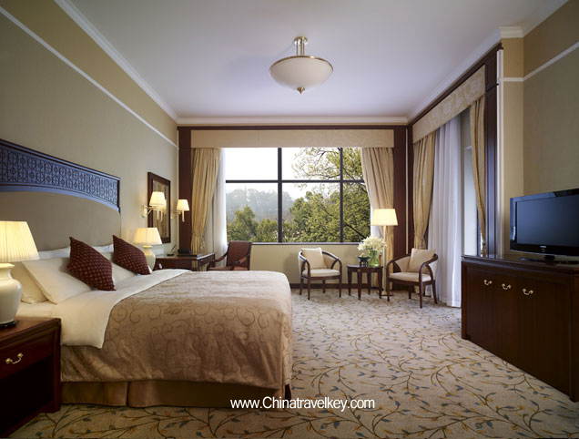 Guestroom of Shangri-La Hotel Hangzhou