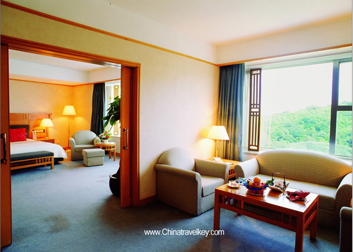 Guestroom of Zhejiang World Trade Center Hotel Hangzhou