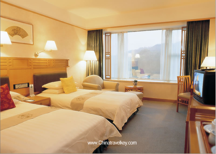 Guestroom of Zhejiang World Trade Center Hotel Hangzhou