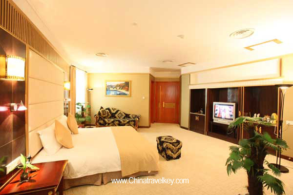 Guestroom of Grand Hotel Overseas Traders Club Hefei