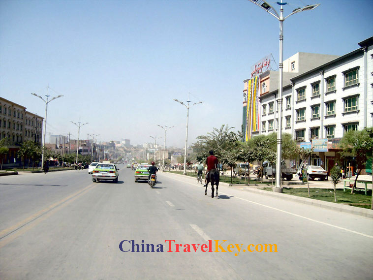 photo of kashgar street 