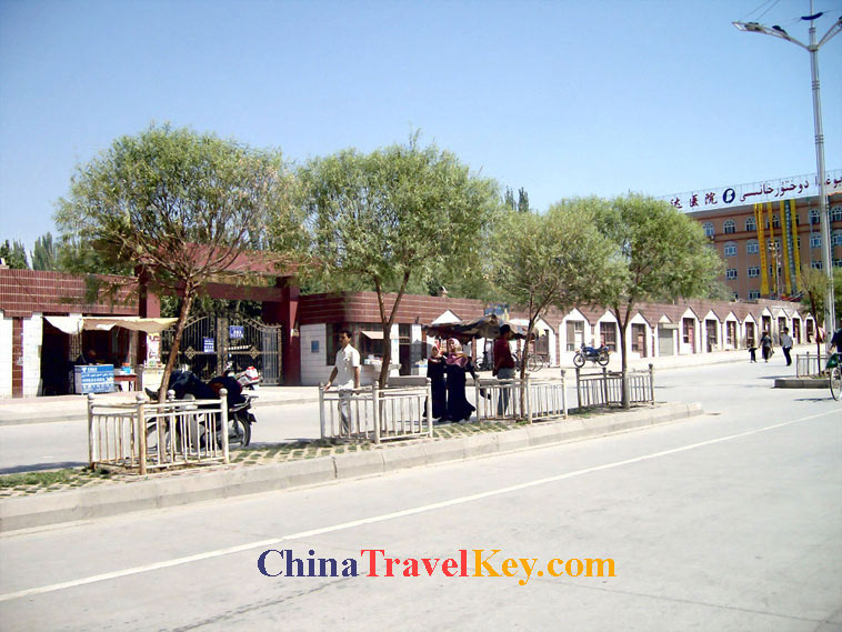 photo of kashgar street 