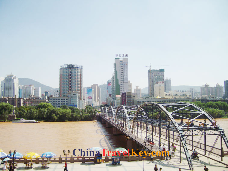photo of zhongshan bridge