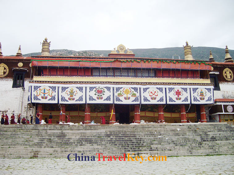 Photo of Drepung Monastery