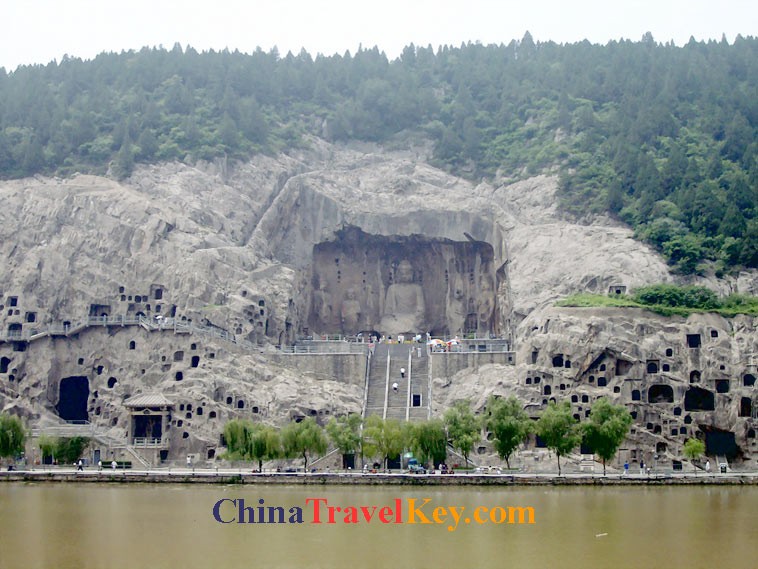 photo of luoyang longmen grotto