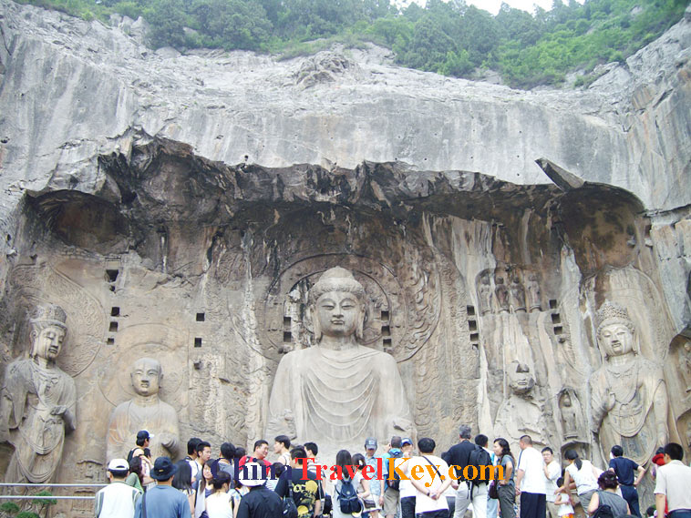 photo of luoyang longmen grotto