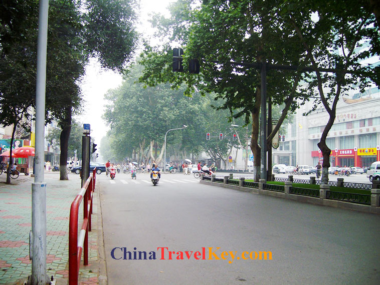 photo of luoyang street