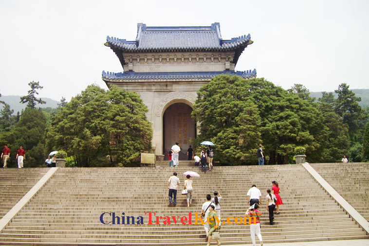 photo of mausoleum of dr.sun yat sen
