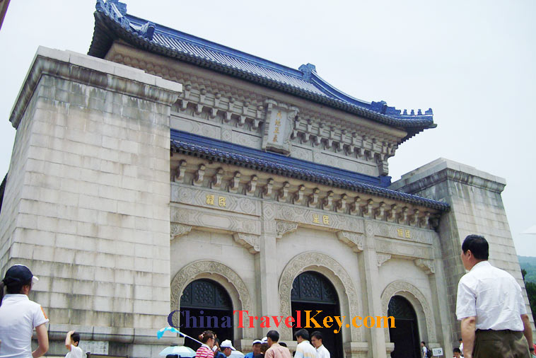 photo of mausoleum of dr.sun yat sen