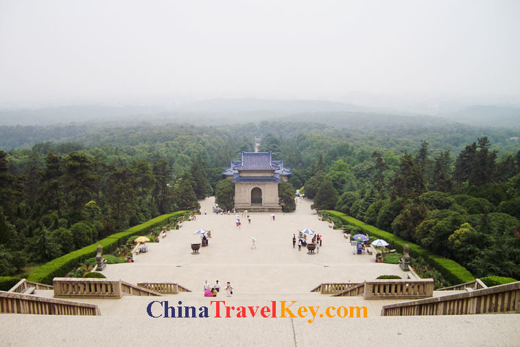 photo of mausoleum of dr.sun yat sen