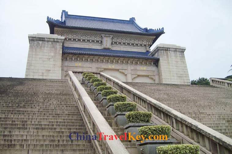 photo of mausoleum of dr.sun yat sen