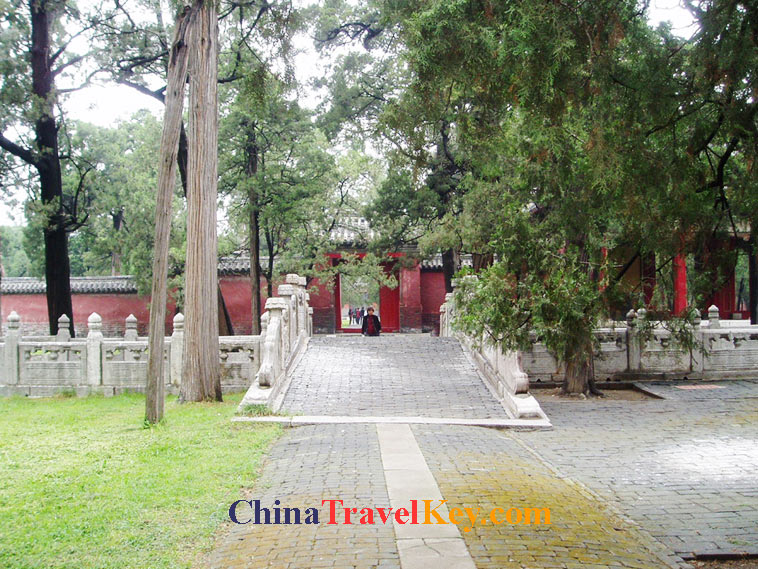 photo of qufu confucius temple