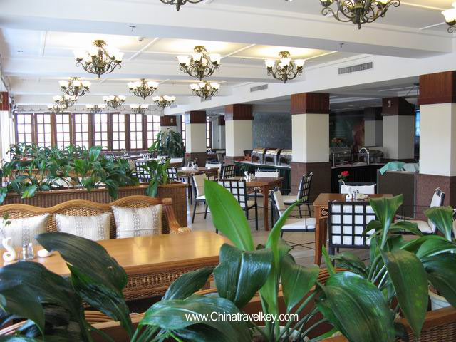 Restaurant of Golden Phoenix Seaview Hotel Sanya