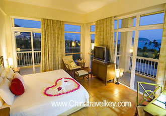 Guestroom of Resort Golden Palm Sanya