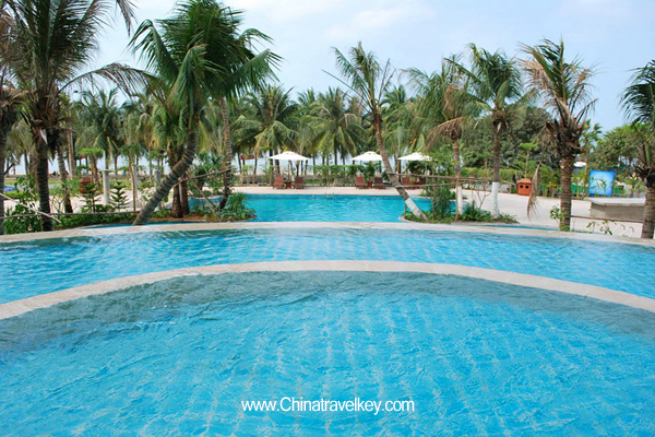 Pool of Shengyi Seaview Hotel Sanya