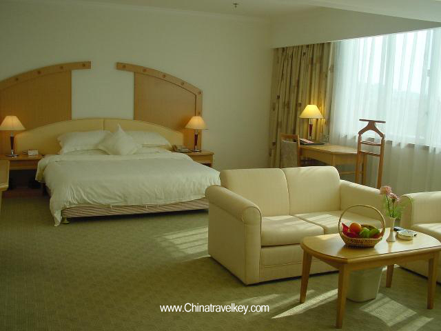 Guestroom of Treasure Island Sea View Hotel Sanya