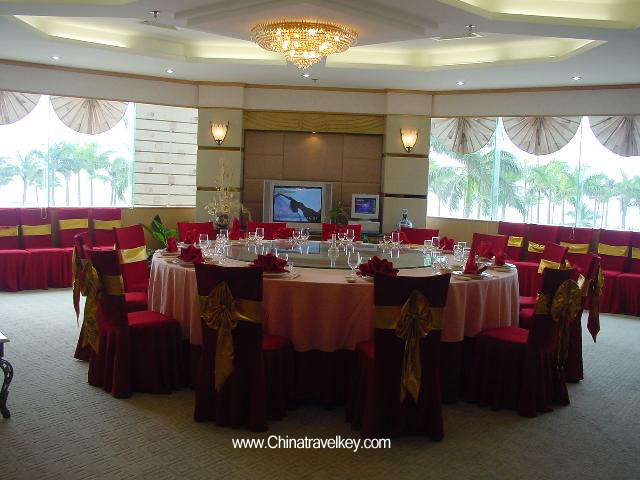 Restaurant of Treasure Island Sea View Hotel Sanya