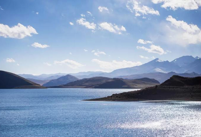 Lhasa Yamdrok Lake